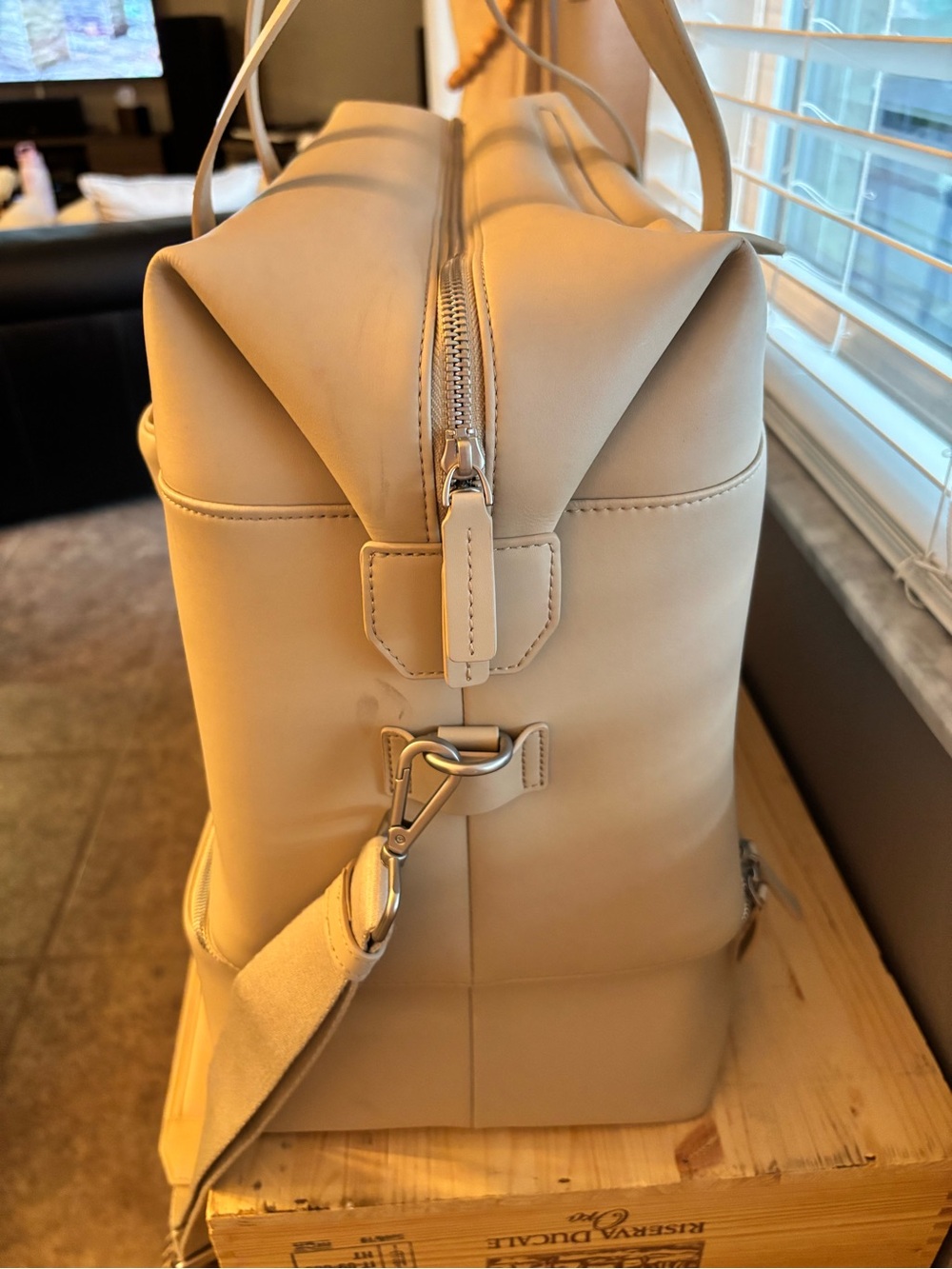 Monos Metro Weekender Beige Travel Duffel Bag - Picture 7 of 12